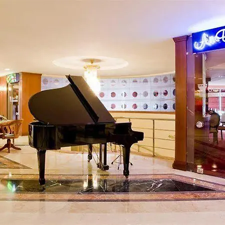 Hotel The Park Bostanci